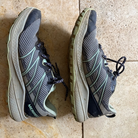 Merrell Hiking Hsies - Picture 1 of 6